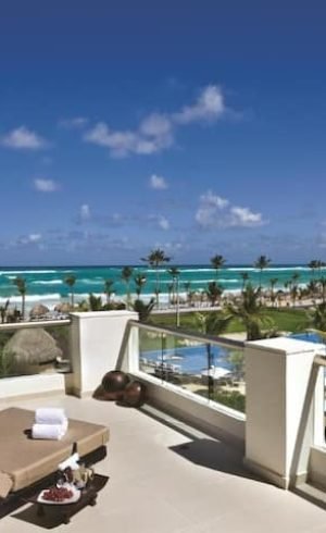 0e9775d0-6db8-4292-a053-82a1e4e05946